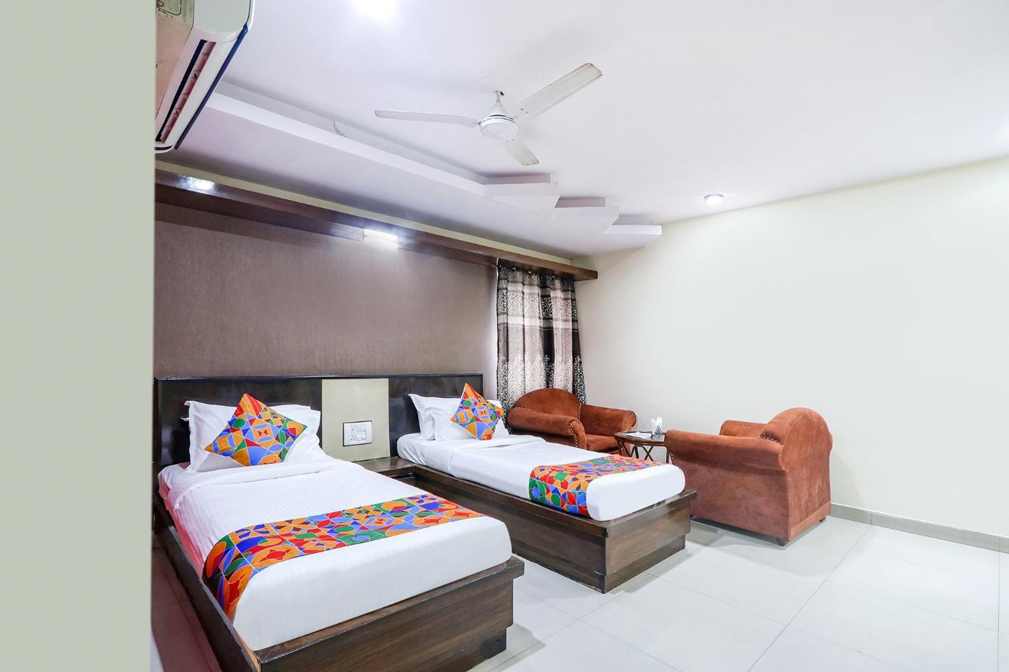 Fabhotel Royal Residency II - Nr Metro Station Lakdikapul Hyderabad Ngoại thất bức ảnh