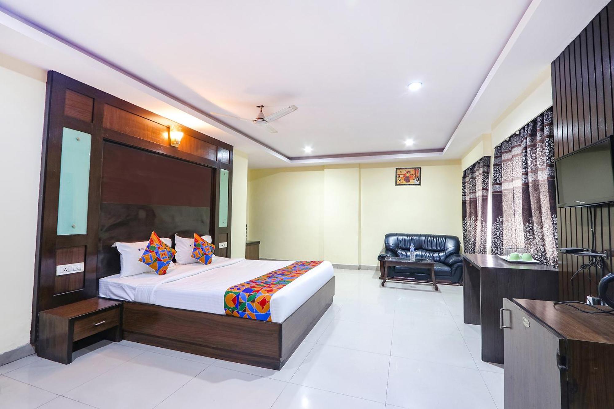 Fabhotel Royal Residency II - Nr Metro Station Lakdikapul Hyderabad Ngoại thất bức ảnh