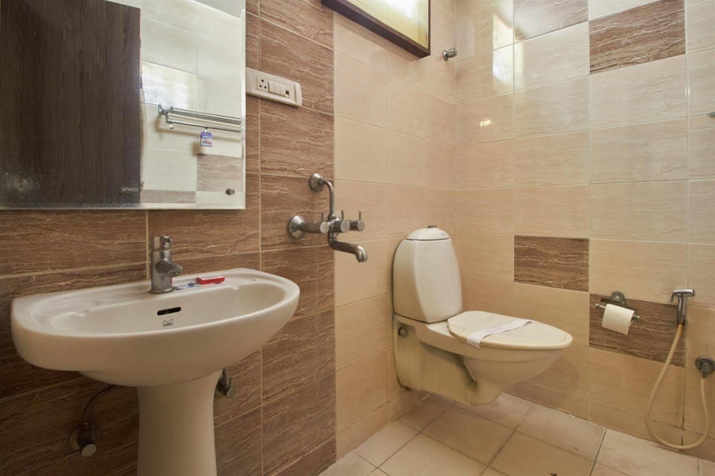 Fabhotel Royal Residency II - Nr Lakdikapul Metro Station Hyderabad Ngoại thất bức ảnh